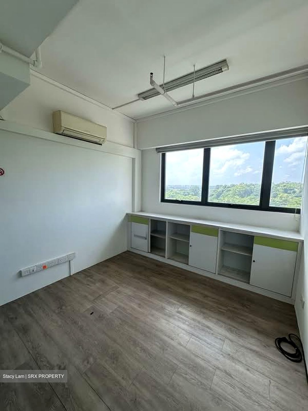 Premier @ Kaki Bukit (D14), Factory #543720041